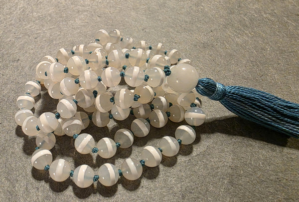 Equilibrium Mala - Tibetan Dzi Agate (White Stripe)